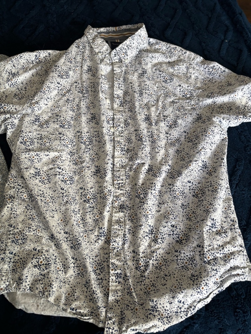 Men's Denim & Flower button up short sleeves large
